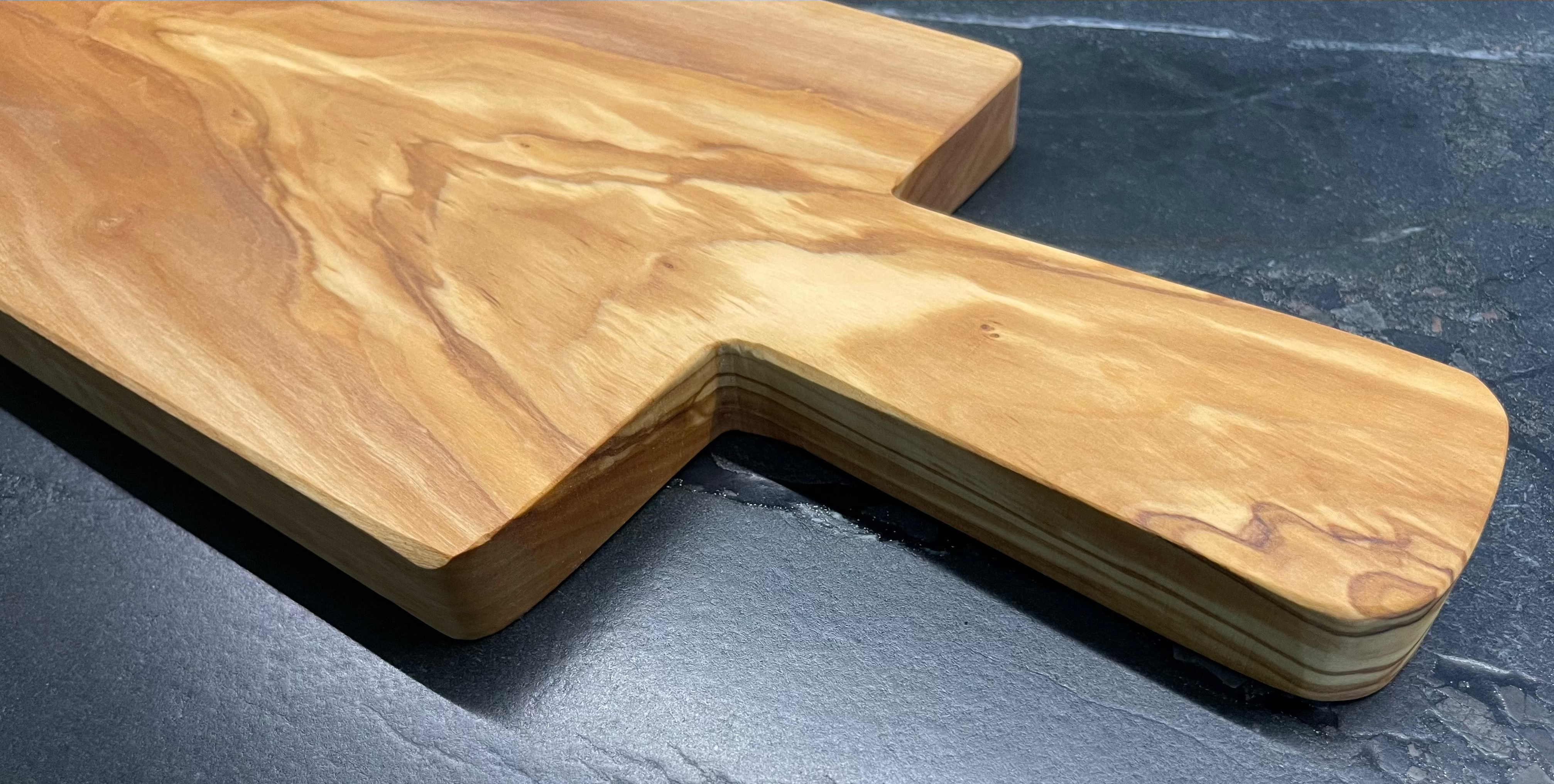 olivenbaum schneidebrett Schneidebrett aus Olivenholz – handgemacht & unverwechselbar 359